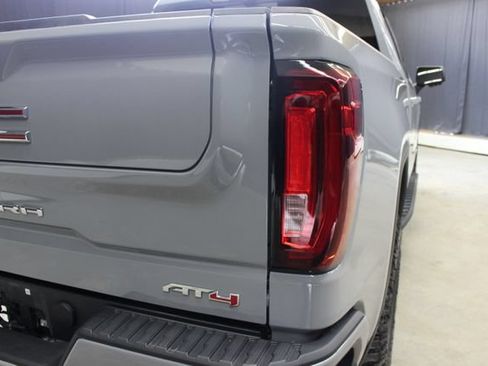 Used 2024 GMC Sierra 1500 AT4 w/ Technology Package AWD/4WD image 58