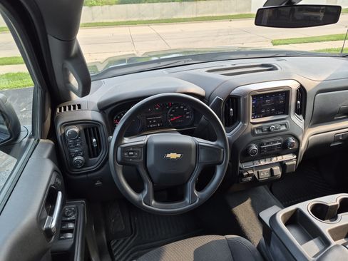 Used 2021 Chevrolet Silverado 1500 Custom AWD/4WD image 14