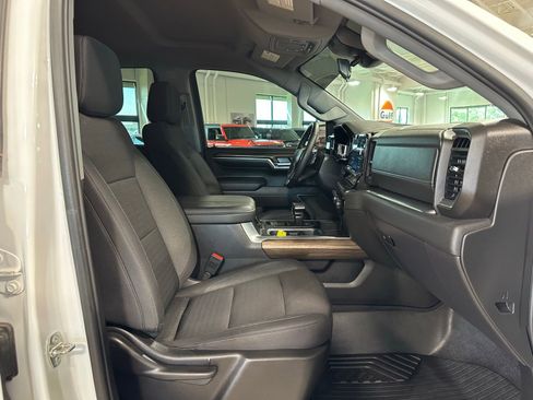 Used 2024 Chevrolet Silverado 1500 LT Trail Boss w/ Protection Package AWD/4WD image 36