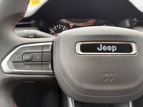 Certified 2025 Jeep Compass Trailhawk image 25