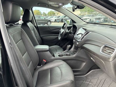 Used 2021 Chevrolet Equinox Premier AWD/4WD image 24