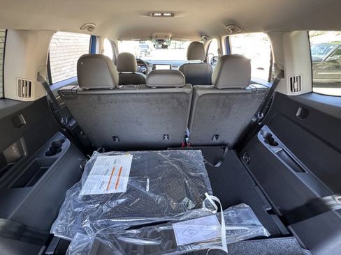 New 2026 Volkswagen Atlas SE image 30