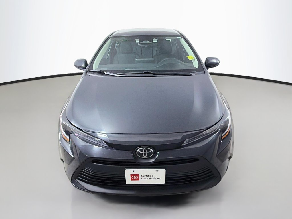 Used 2024 Toyota Corolla LE FWD image 2
