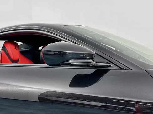 Used 2022 Ferrari Roma RWD image 53