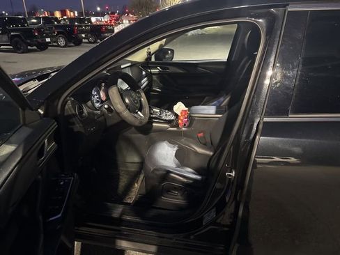 Used 2023 MAZDA CX-9 Touring image 10