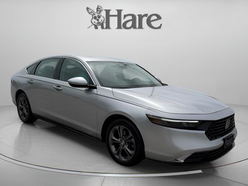 Used 2024 Honda Accord EX image 7