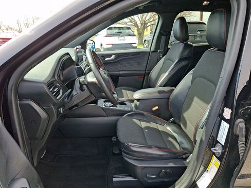 Certified 2024 Ford Escape ST-Line w/ Cold Weather Package FWD image 13