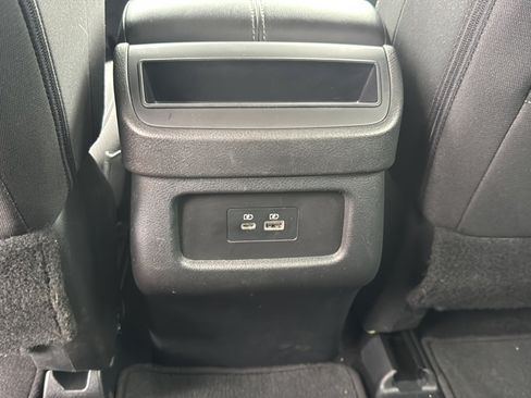 Used 2024 Nissan Pathfinder S AWD/4WD image 20