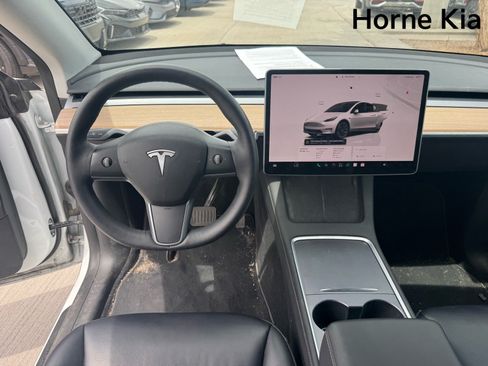 Used 2023 Tesla Model Y Long Range AWD/4WD image 15