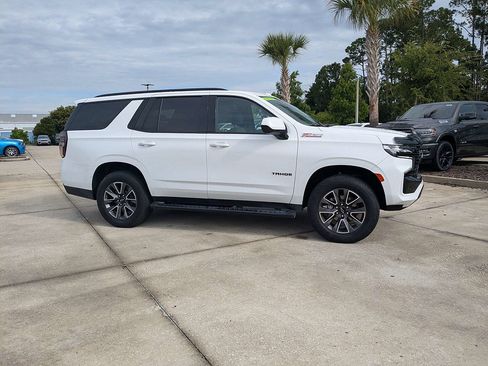 Used 2023 Chevrolet Tahoe Z71 AWD/4WD image 2