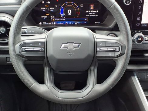 Used 2025 Chevrolet Colorado Trail Boss AWD/4WD image 13