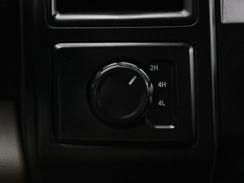 Used 2018 Ford F150 XL w/ Equipment Group 101A Mid AWD/4WD image 38