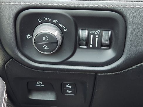 Used 2020 RAM 1500 Limited AWD/4WD image 26