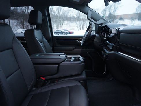 Used 2025 Chevrolet Silverado 3500 LT w/ All Star Edition image 11