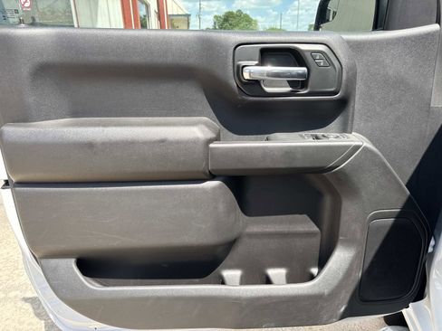 Used 2025 Chevrolet Silverado 1500 W/T image 17