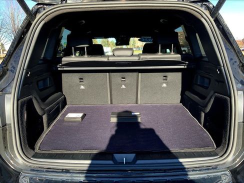 Used 2025 Mercedes-Benz GLB 250 4MATIC image 33