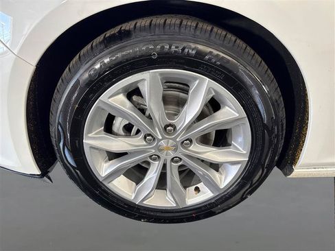 Used 2023 Chevrolet Malibu LT FWD image 22
