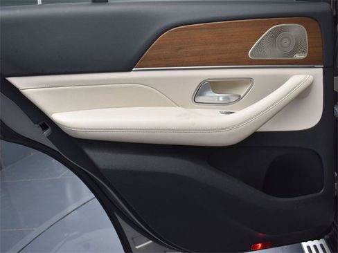 Used 2022 Mercedes-Benz GLE 350 w/ AMG Line Exterior image 15