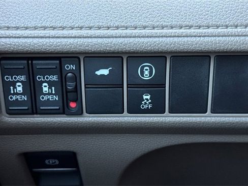 Certified 2024 Honda Odyssey EX-L image 31