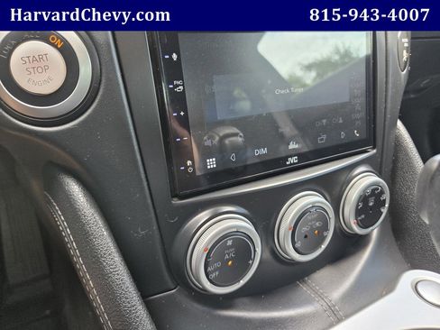 Used 2014 Nissan 370Z Coupe w/ Sport Package RWD image 9