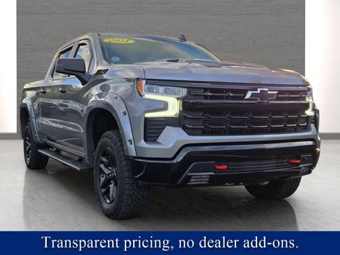 Used 2024 Chevrolet Silverado 1500 LT Trail Boss w/ Convenience Package II image 3