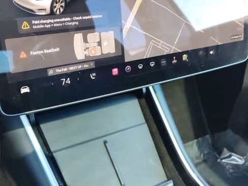 Used 2020 Tesla Model Y Long Range image 22