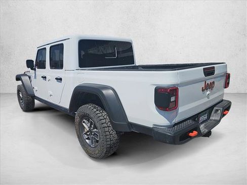 Used 2025 Jeep Gladiator Mojave w/ Convenience Group image 3