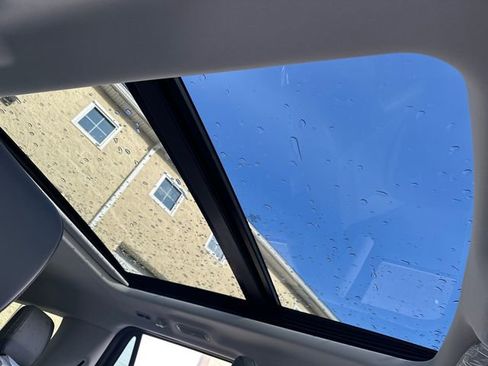 New 2025 Ford Expedition Active image 14