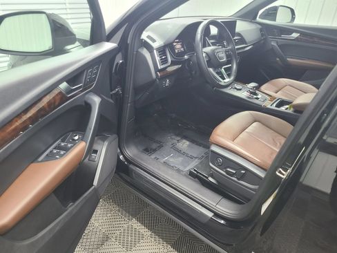 Used 2018 Audi Q5 2.0T Premium w/ Convenience Package AWD/4WD image 21