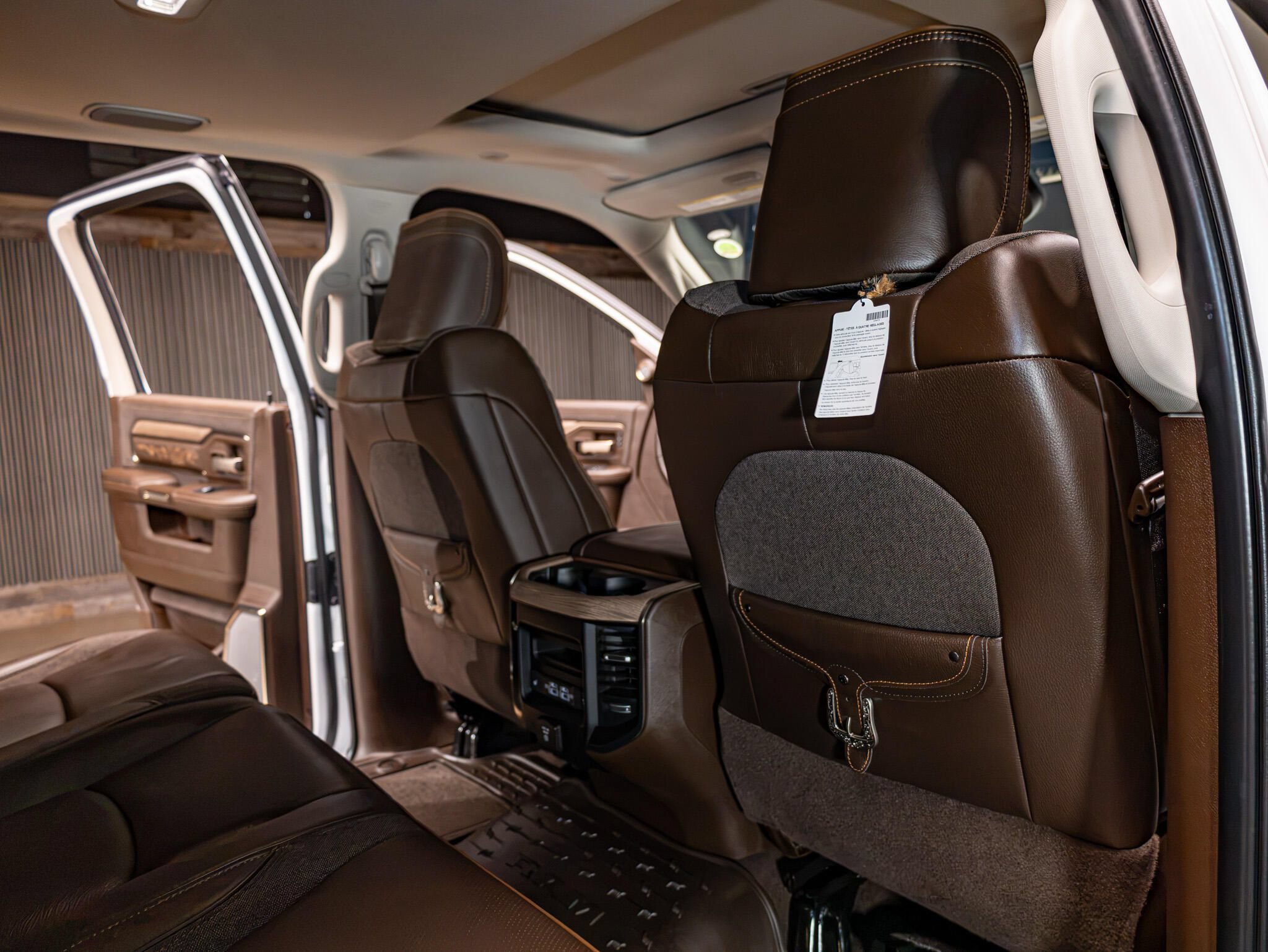 Used 2025 RAM 2500 Limited AWD/4WD image 27