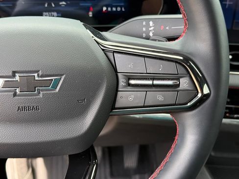 Used 2025 Chevrolet Equinox RS w/ Safety and Technology Package FWD image 16