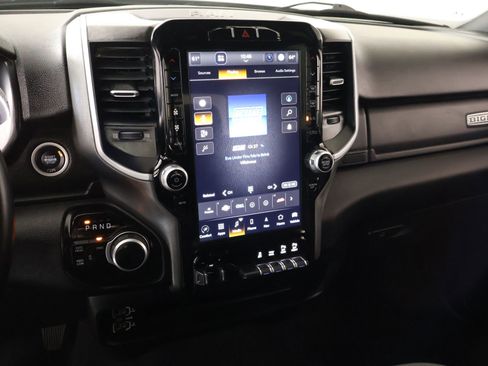 Used 2024 RAM 2500 Big Horn w/ Night Edition AWD/4WD image 5