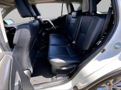 Used 2018 Toyota RAV4 Limited w/ Advanced Technology Package AWD/4WD image 20