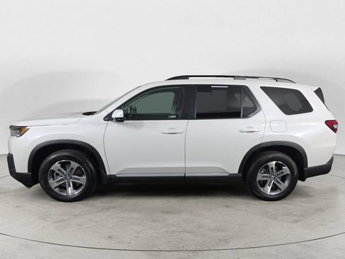 Certified 2026 Honda Pilot EX-L image 8