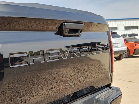New 2025 Chevrolet Colorado LT w/ LPO, Pro Essentials Package image 9