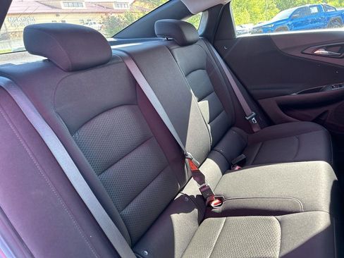 Used 2024 Chevrolet Malibu RS FWD image 39