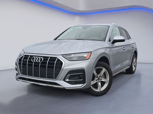 Used 2021 Audi Q5 2.0T Premium w/ Convenience Package image 2