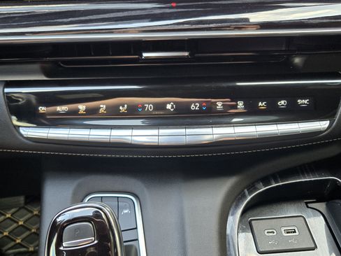 Used 2023 Cadillac Escalade ESV Sport w/ LPO, ONYX Package image 13