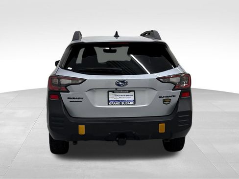 Certified 2024 Subaru Outback Wilderness AWD/4WD image 5