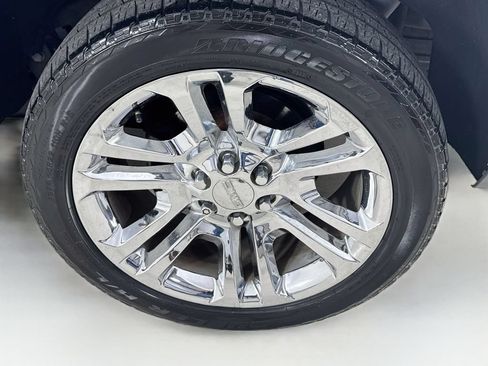 Used 2017 GMC Yukon SLT w/ Premium Edition RWD image 42