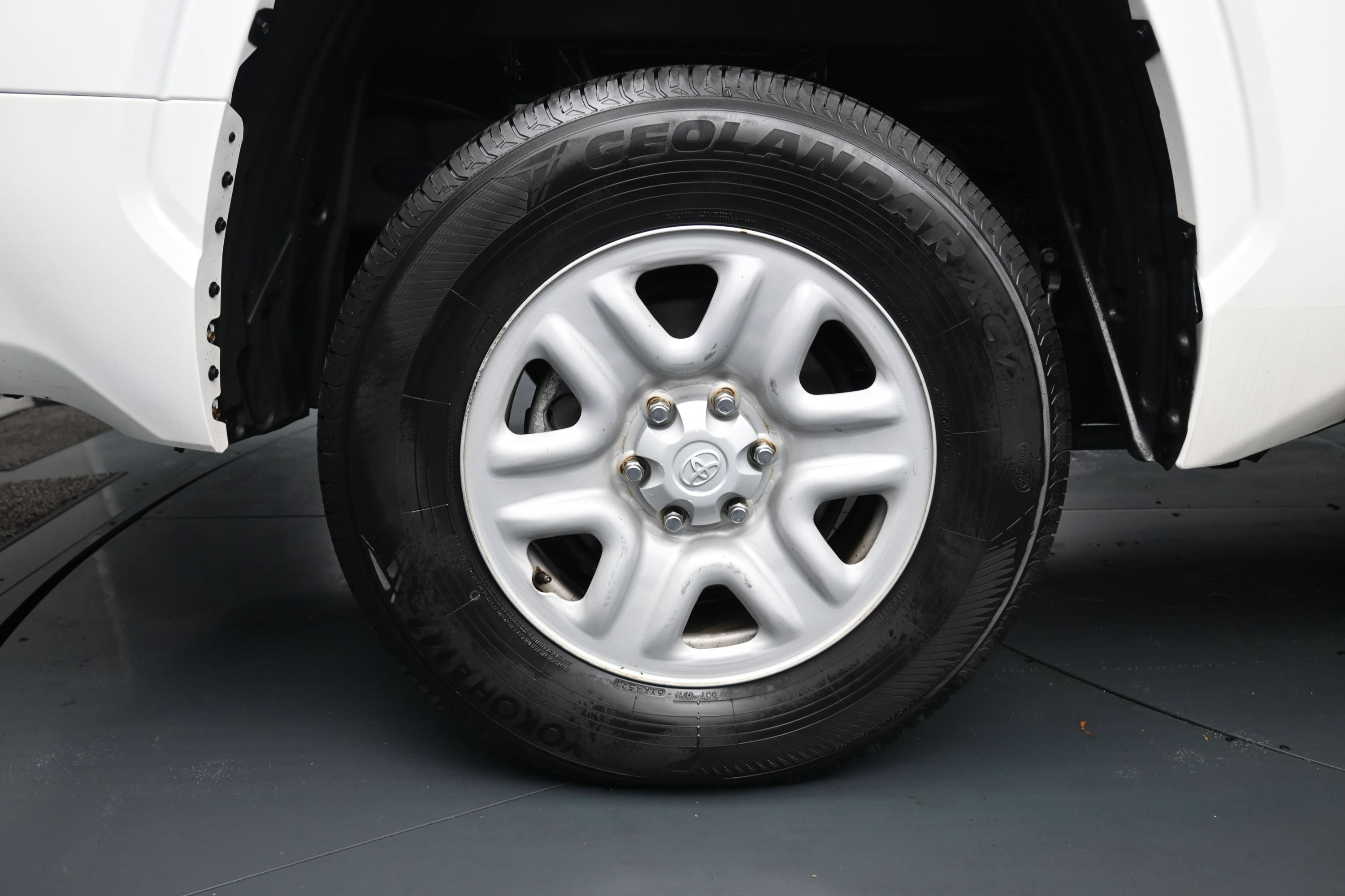 Used 2022 Toyota Tundra SR w/ SR Tow Package RWD image 9
