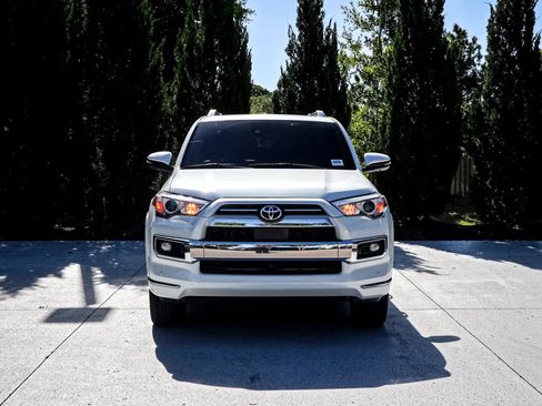 Used 2024 Toyota 4Runner Limited AWD/4WD image 3