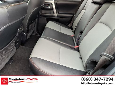 Used 2017 Toyota 4Runner SR5 Premium image 36