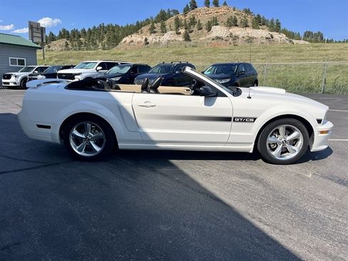 Used 2007 Ford Mustang GT Premium RWD image 4