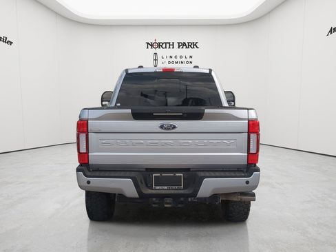 Used 2022 Ford F250 Lariat w/ Lariat Ultimate Package AWD/4WD image 4