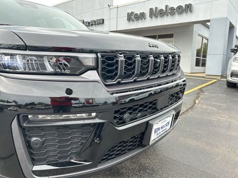 New 2026 Jeep Grand Cherokee Limited AWD/4WD image 4