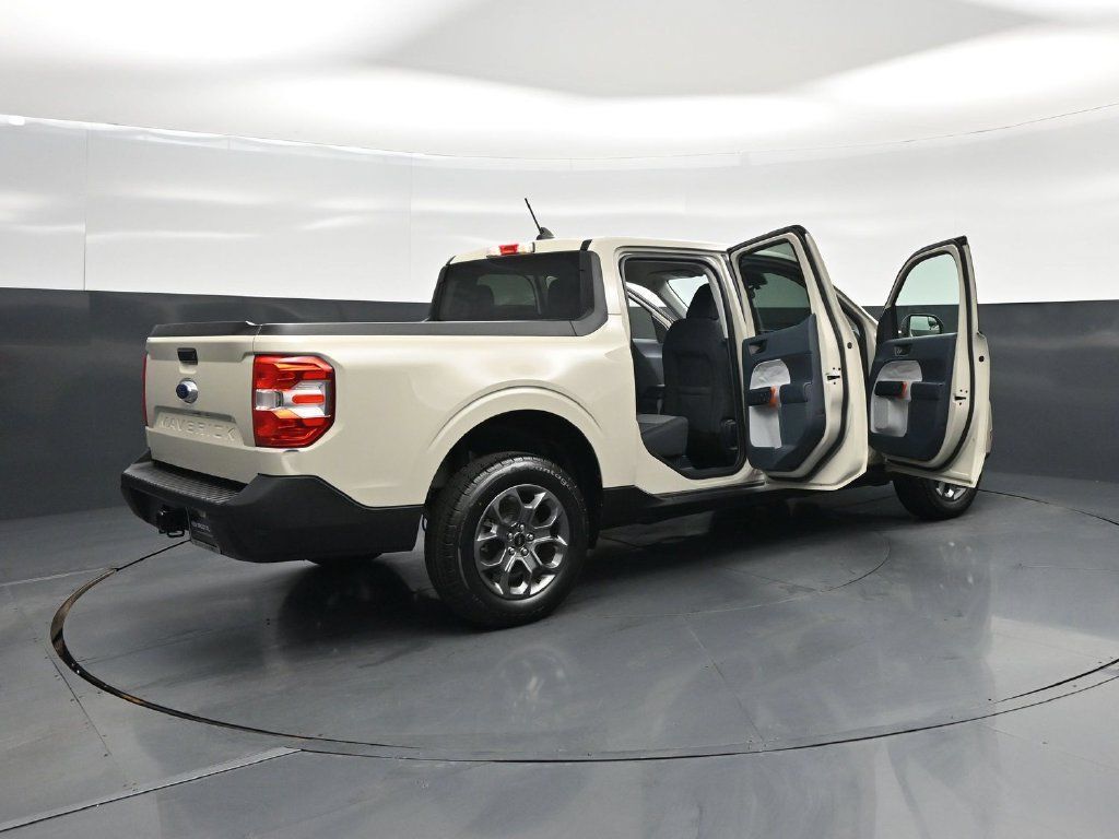 Certified 2024 Ford Maverick XLT w/ XLT Luxury Package FWD image 5