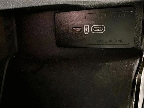 Certified 2023 Volvo XC90 B6 Ultimate w/ Lounge Package image 34