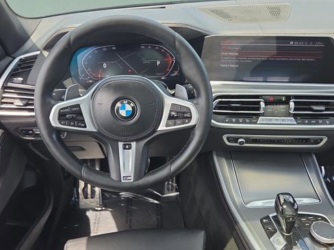 Used 2021 BMW X5 xDrive40i w/ M Sport Package AWD/4WD image 12
