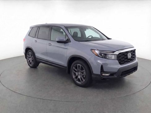 Used 2023 Honda Passport EX-L image 3